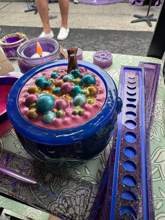 Hand-finished mystical cauldron with pentacle, cobalt blue rim, and colorful bubbling lid by Morrigu Star