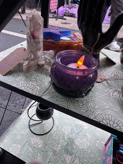 Purple hand-finished mini cauldron with shimmering finish and LED tealight display