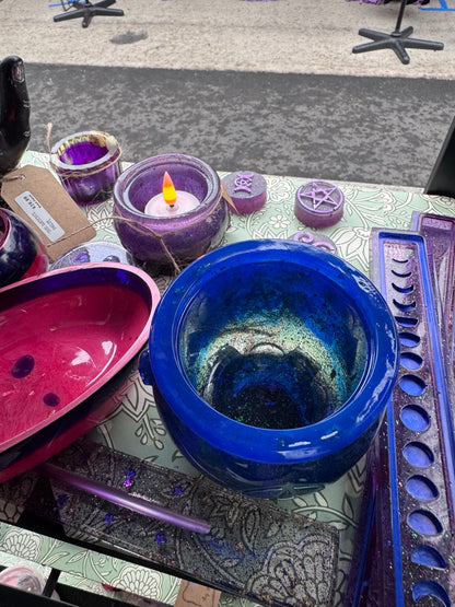 The Witch’s Cauldron open ritual vessel with deep blue interior and hand-finished shimmer by Morrigu Star